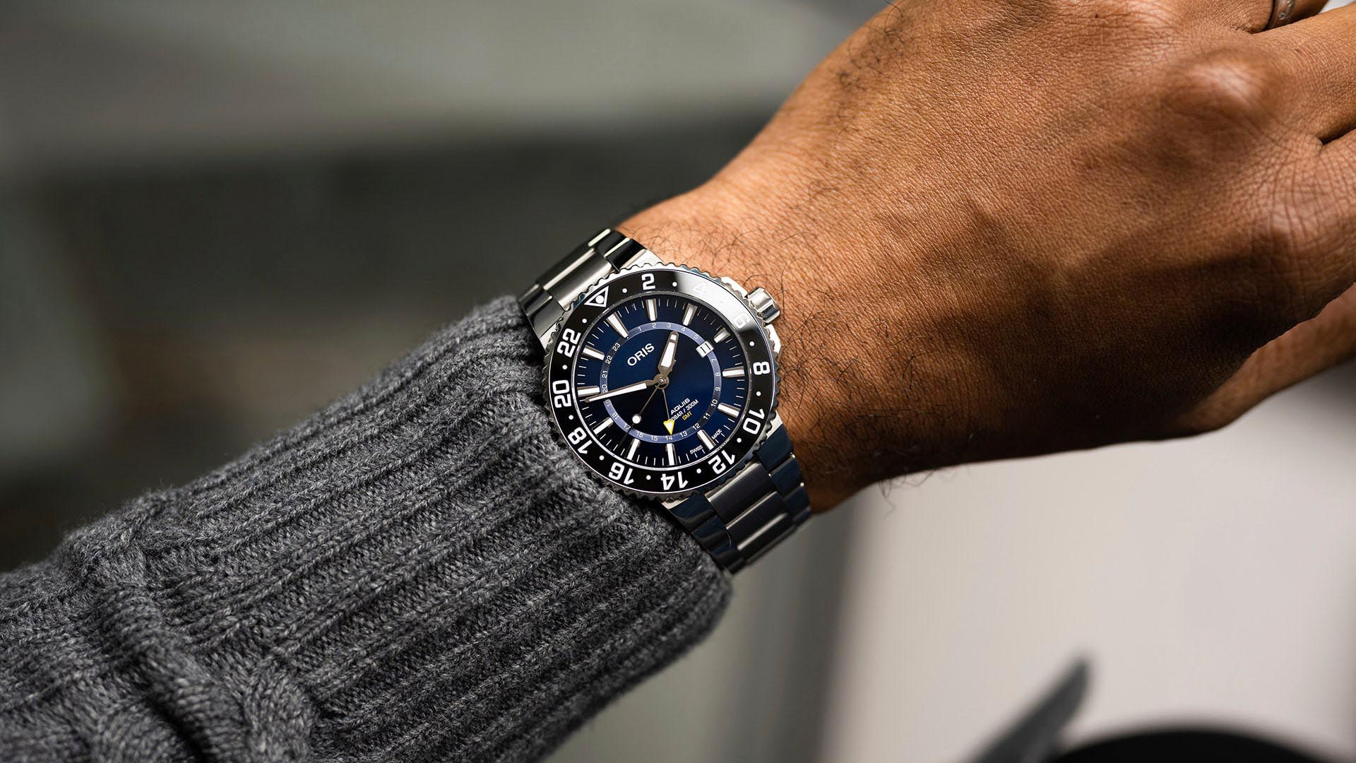 Oris Oris Aquis Gmt Date 01 798 7754 4135-07 8 24 05PEB механические мужские часы часы крупный план синий циферблата